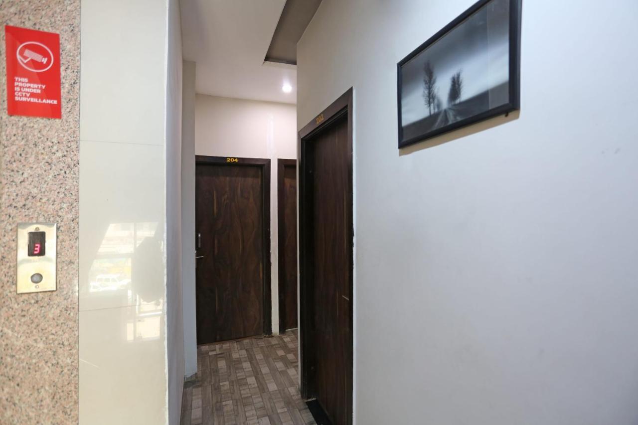 Oyo 6325 Hotel Kiran Raipur  ภายนอก รูปภาพ