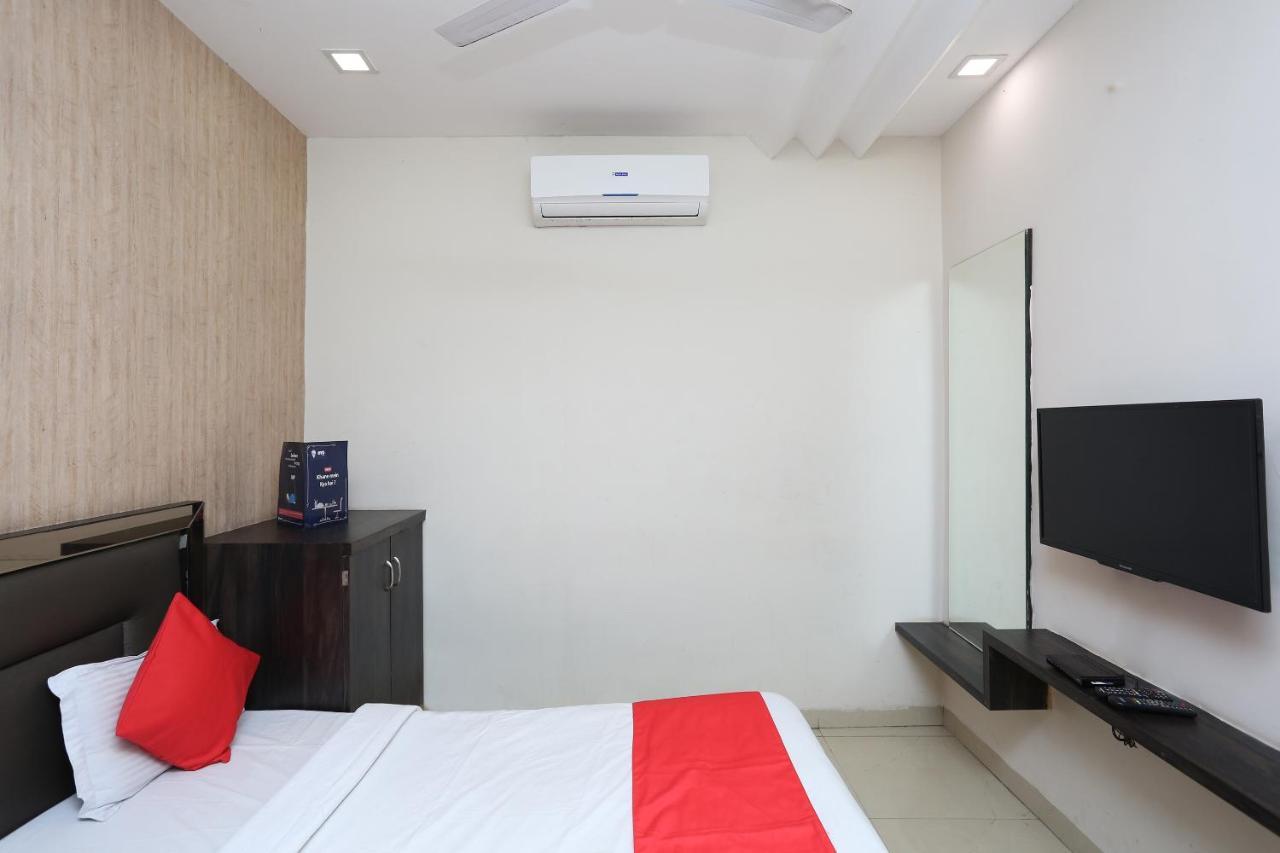 Oyo 6325 Hotel Kiran Raipur  ภายนอก รูปภาพ